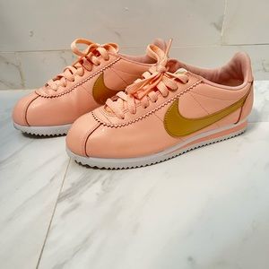 Salmon pink Nike Cortez